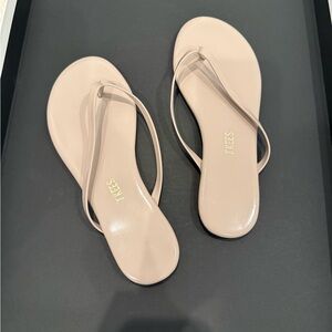 TKEES Women's Taupe Grey foundation Sandals